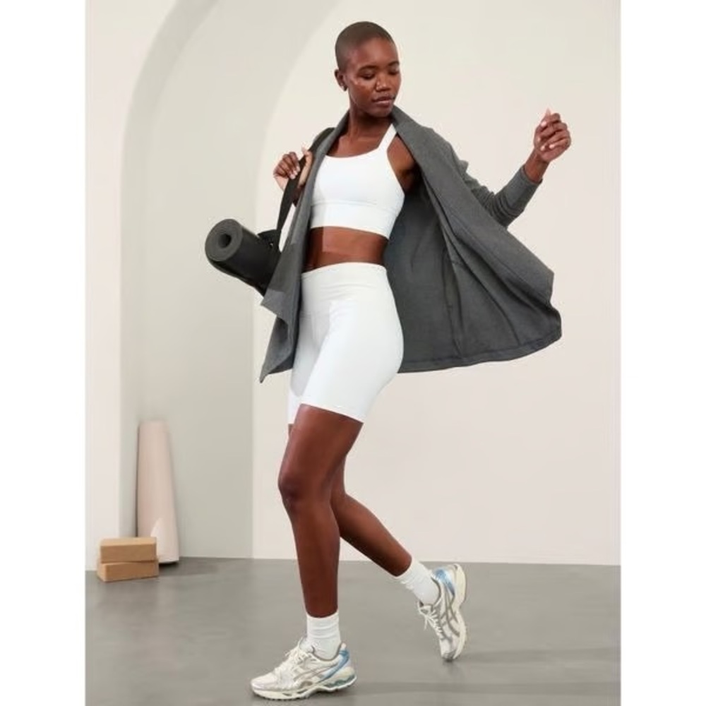 Athleta Pranayama Restore Rib Wrap